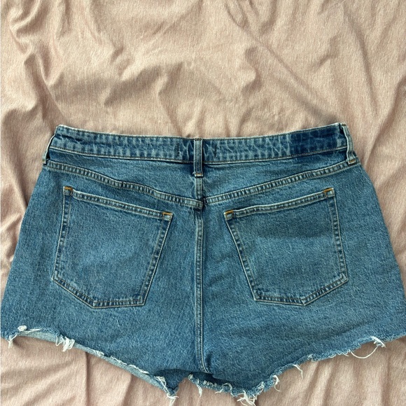 Abercrombie & Fitch Blue Denim Frayed Hem Shorts - Picture 3 of 3